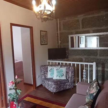 Casa Leiras Holiday home