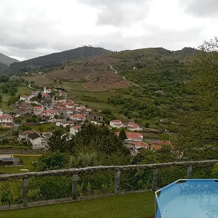 Сasa de vacaciones Casa Leiras *