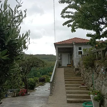 Casa Leiras * Loivos da Ribeira